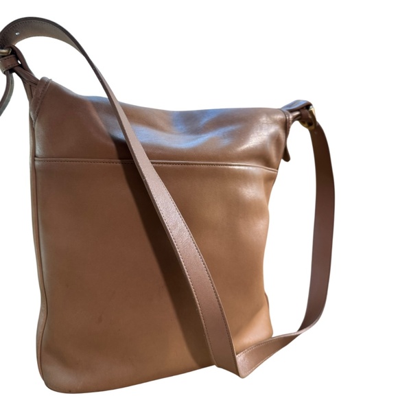 VINTAGE COACH 225 CROSSBODY SADDLE BAG - Picture 12 of 14